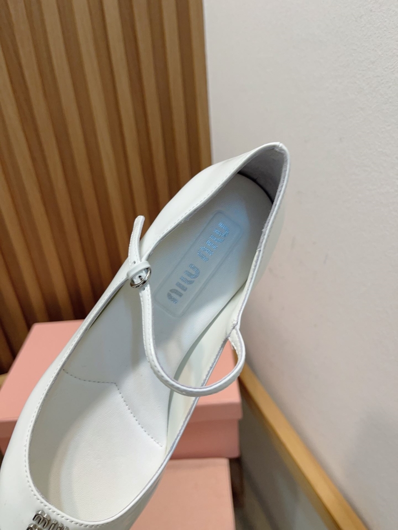 Miu Miu flat shoes